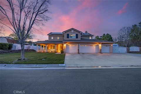 Photo of 30177 Sagecrest Way, Castaic, CA 91384 (MLS # SR26039747)