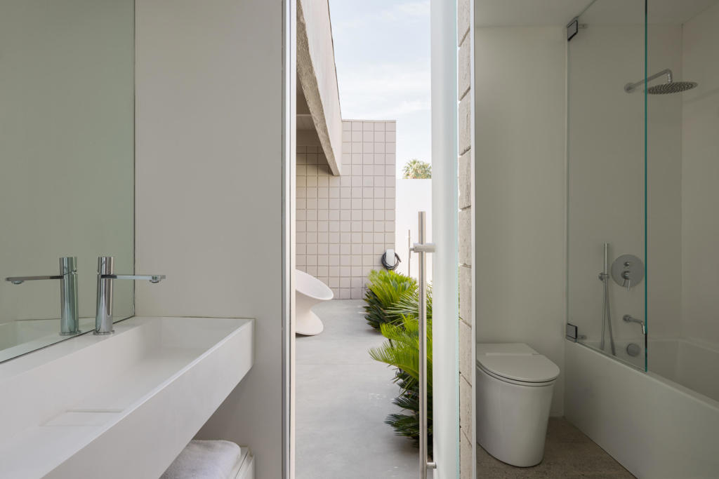 Sandpiper Palm Deser - Residential Lease