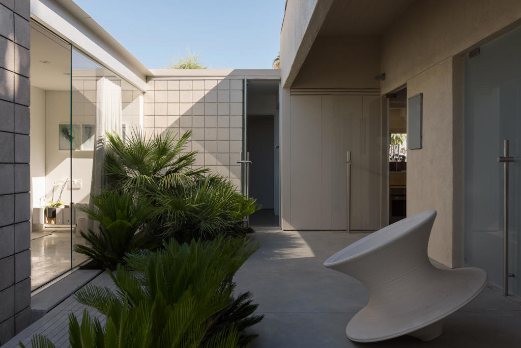 Sandpiper Palm Deser - Residential Lease