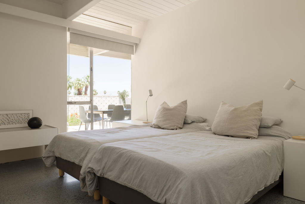 Sandpiper Palm Deser - Residential Lease