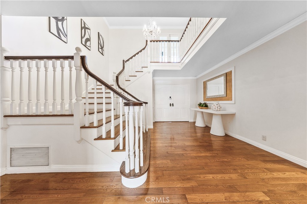 Pasadena, California, 91107, United States, 6 Bedrooms Bedrooms, ,6 BathroomsBathrooms,Residential,Active,2033700