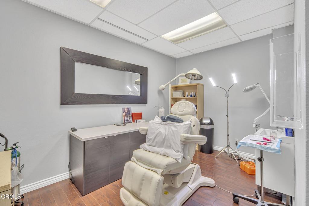 16661 Ventura Blvd Boulevard