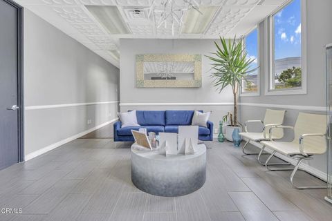 Photo of 16661 Ventura Blvd Boulevard, Los Angeles, CA 91436 (MLS # P1-25892)