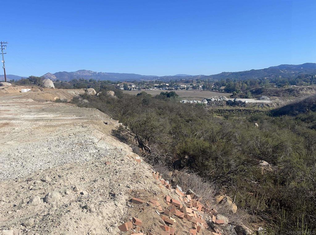 Valley Center - Land