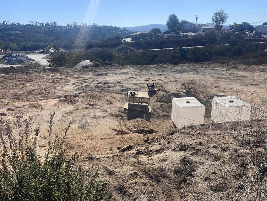 Commercial Lot for sale, this is right off Valley Center Parkway. The own has a Topography Report and a Feasibility reports already done and are available. This Lots gas Water and electricity on the property.