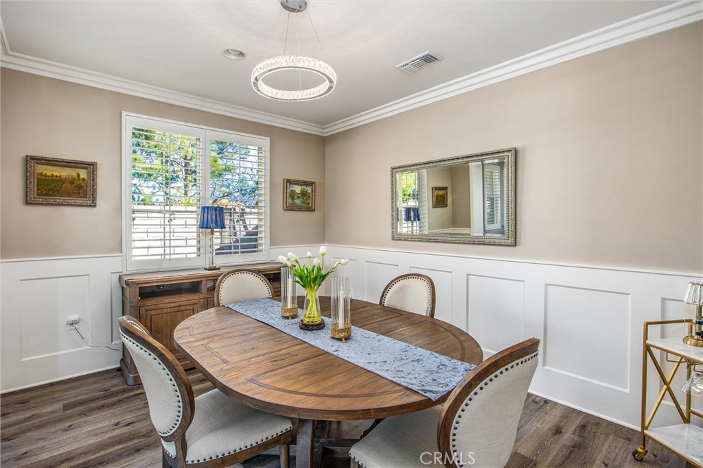 Four Seasons - Residential