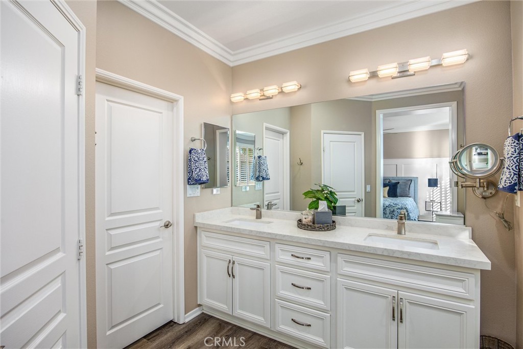 Four Seasons - Residential