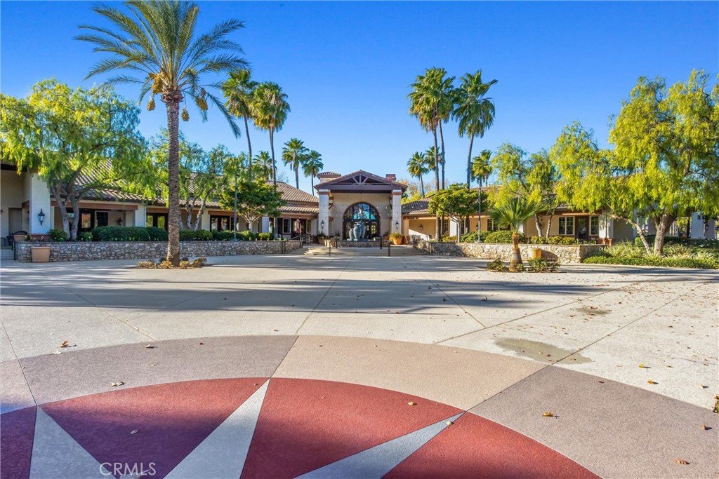 Four Seasons - Residential