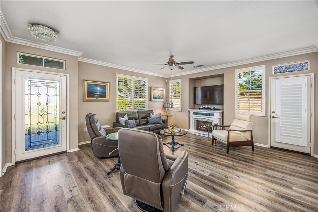 Four Seasons - Residential