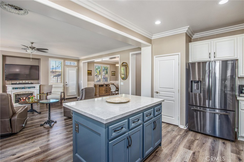 Four Seasons - Residential