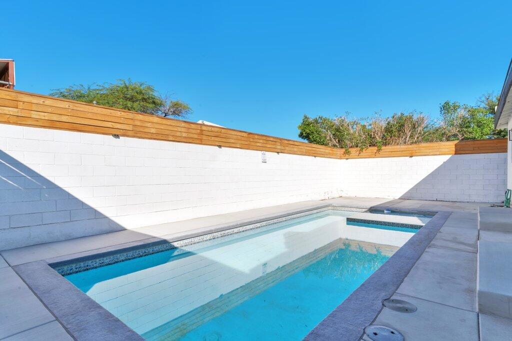 Mountain Shadow North - Residential