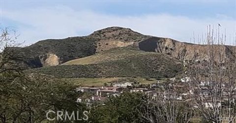 Photo of 40 Hanna, Simi Valley, CA 93063 (MLS # SR25101799)