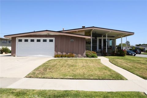 Photo of 24248 Falena Ave. Ave, Torrance, CA 90501 (MLS # SB26084219)