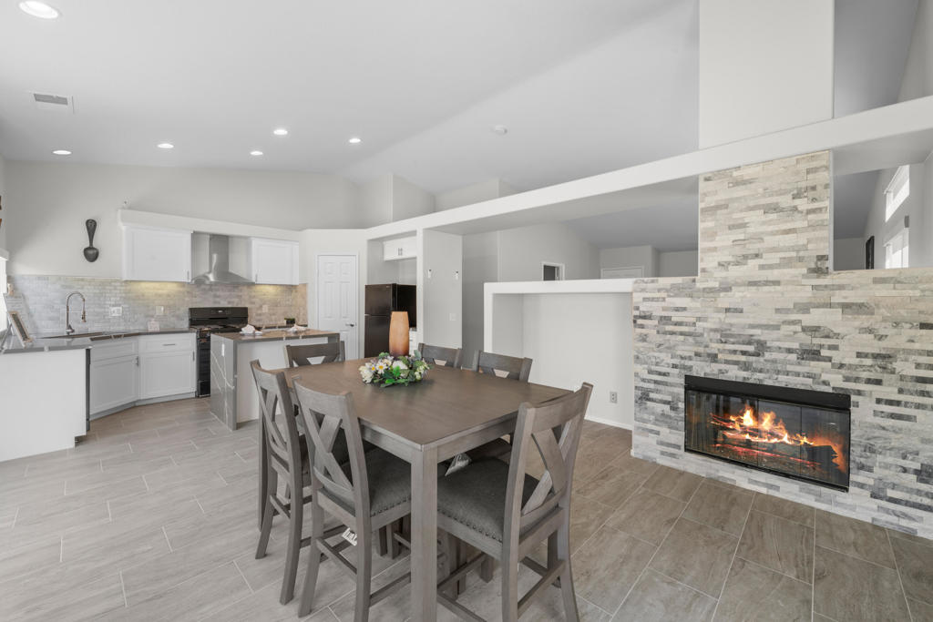 Monticello II - Residential