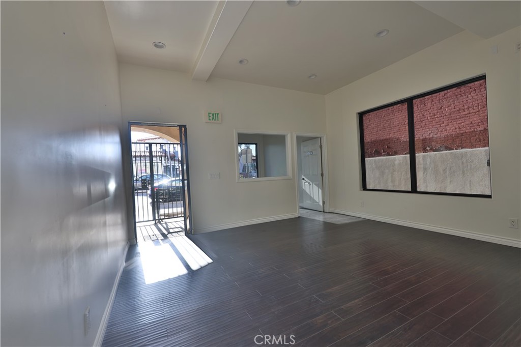 1016 S Gaffey