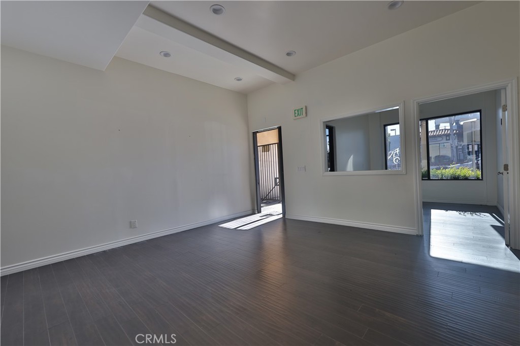 1016 S Gaffey