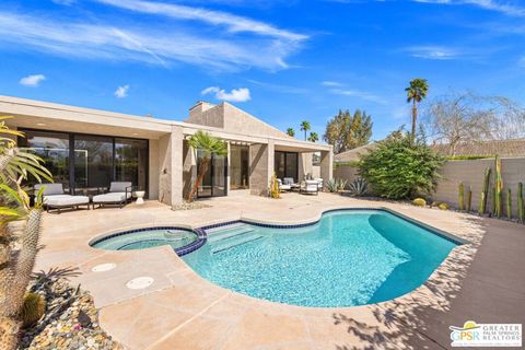 Photo of 997 N Sundance Circle, Palm Springs, CA 92262 (MLS # 26661955PS)