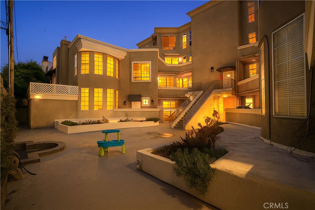 Properties 1 2349 S Beverly Glen Boulevard 201