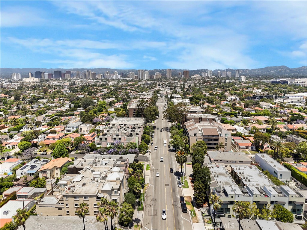Properties 4 2349 S Beverly Glen Boulevard 201