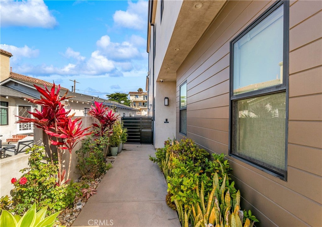 621 Frankfort Avenue, Huntington Beach CA 92648 - Photo 16