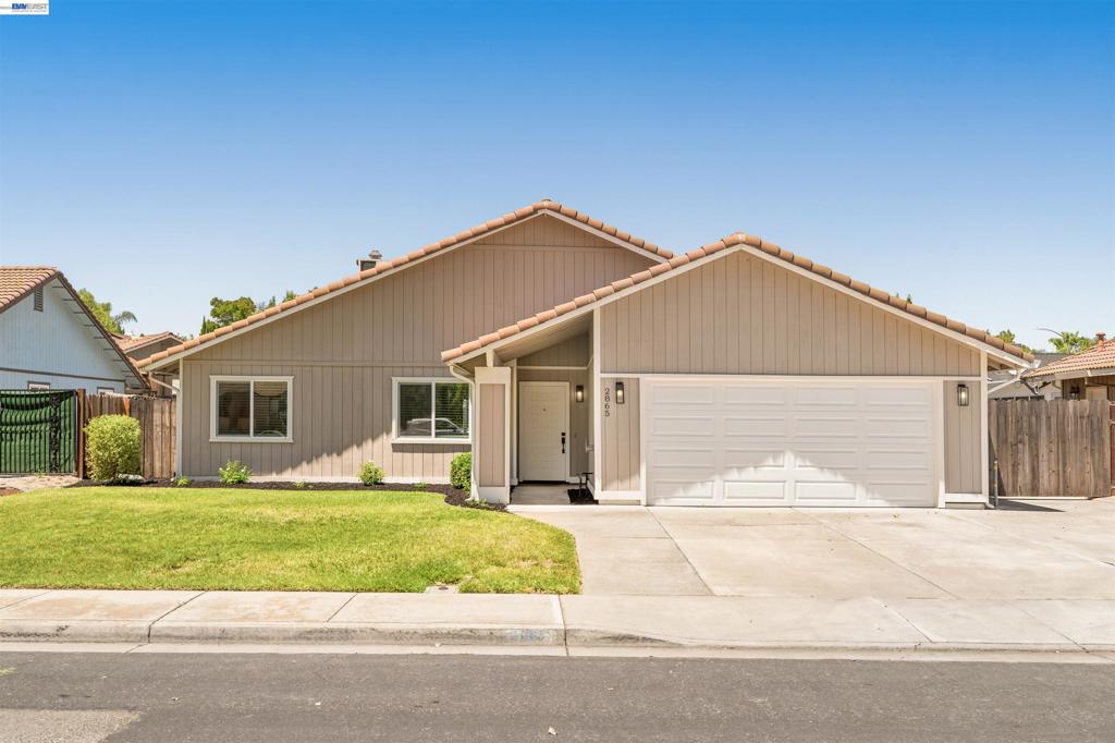 Photo 1 of 40 — 2865 Ponte Mira Way, Tracy, CA 95376
