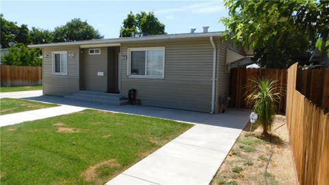 Photo of 1780 W 8th ST, Merced, CA 95341 (MLS # MC26179624)