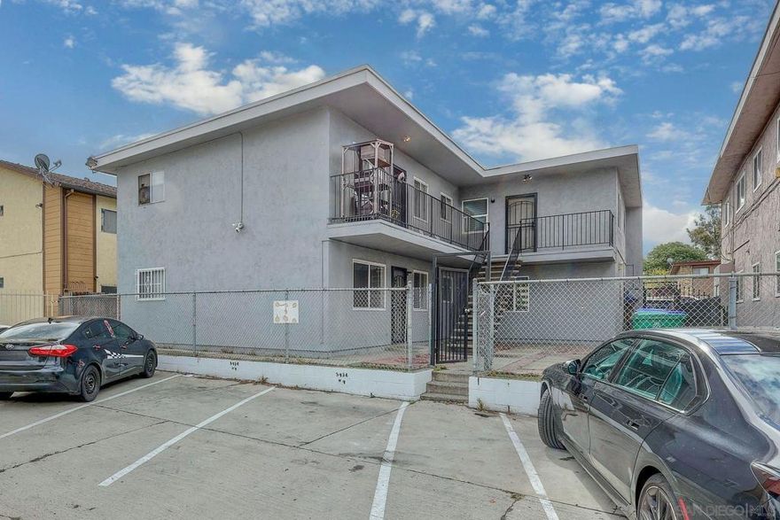 Excellent 4 plex with a great location and easy to rent! Vacant units have new LVP floors and paint. Exterior was painted last year. Shared laundry and plenty of parking. Gated courtyard. Unit 3 was recently renovated with new kitchen and bath. Tenants pay on time and are month to month.