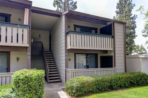 Photo of 20702 El Toro Road Rd #393, Lake Forest, CA 92630 (MLS # OC26088540)