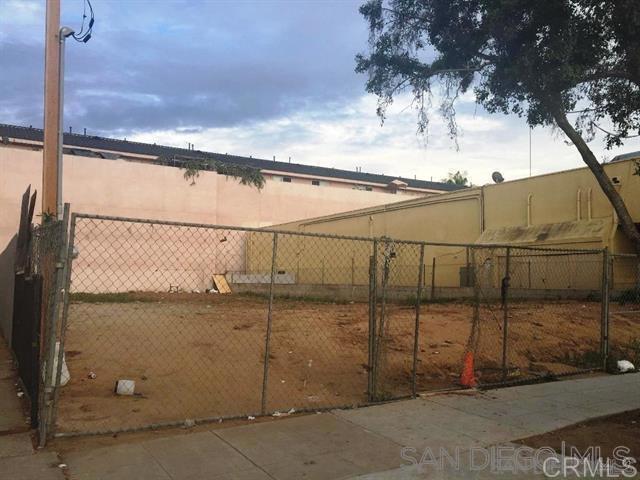 4329 Menlo Avenue