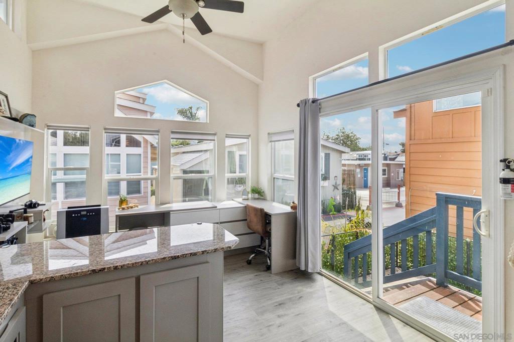 1549 N Vulcan SPC 82