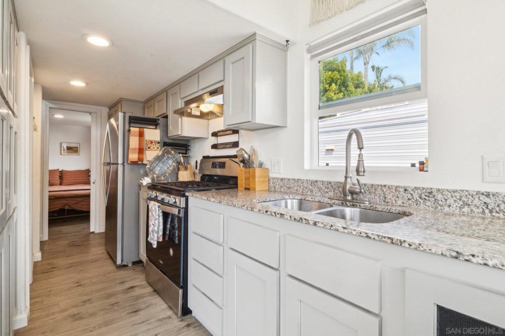 1549 N Vulcan SPC 82