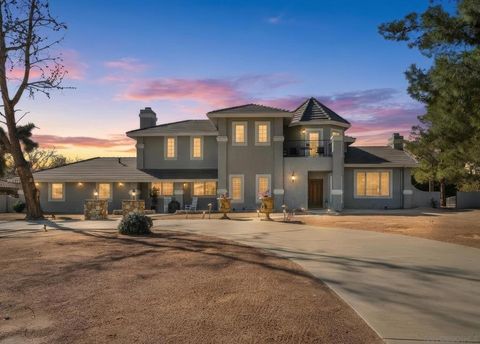 Photo of 19775 Symeron Rd Rd, Apple Valley, CA 92307 (MLS # 260003792SD)