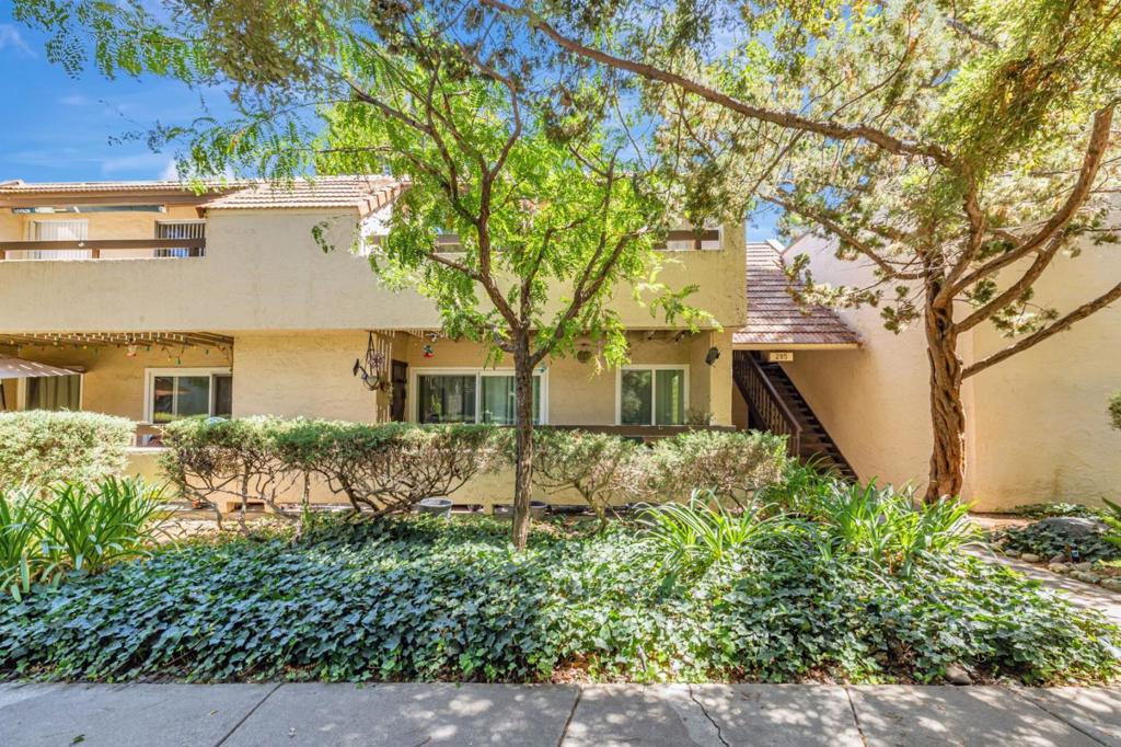 Welcome to this newly painted 2-bedroom, 1-bathroom condo located in the vibrant city of San Jose. This home features a well-equipped kitchen with a dishwasher, microwave, electric oven range, and refrigerator, offering convenience for all your cooking needs. The living areas are adorned with a mix of new carpet, tile, and vinyl/linoleum flooring, providing a comfortable and versatile space. A community pool offers a refreshing escape on warm days. This property falls within the San Jose Unified School District. With no garage, the area provides community parking options. This lovely home is perfect for those seeking a blend of city living and modern amenities.
