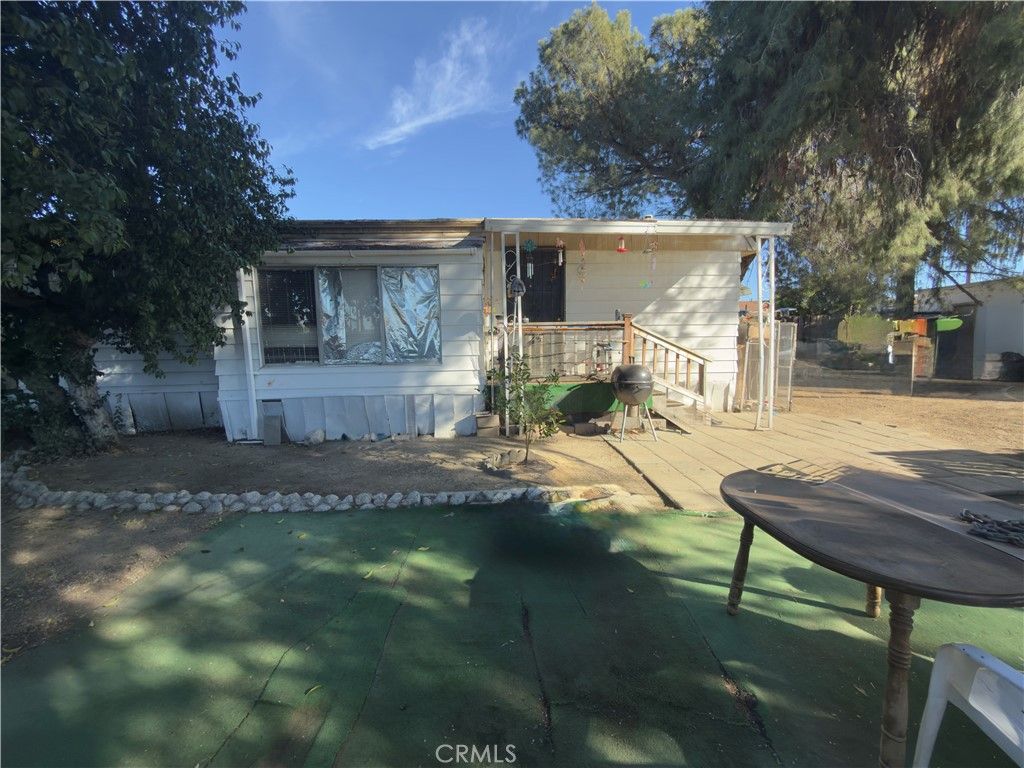 Photo of 25700 - 25708 6th, Hemet, CA 92544 (MLS # SW25277591)