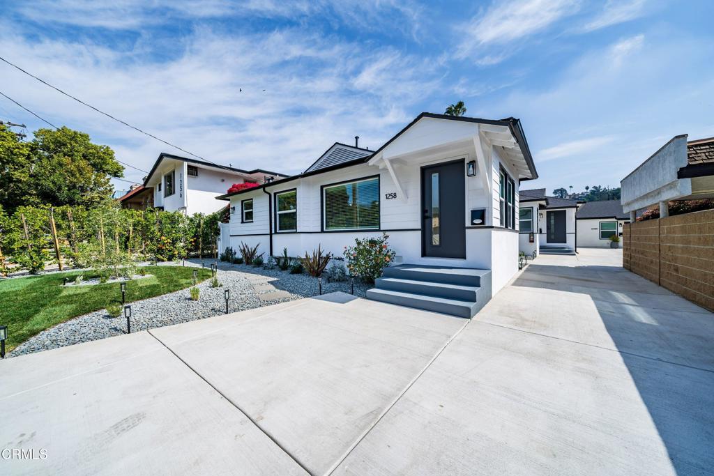 1258 Mariposa St Street