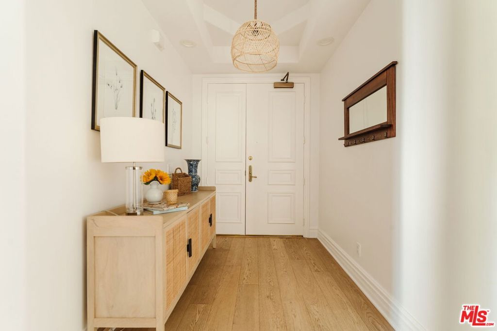 Photo of 11680 Montana Avenue #203, Los Angeles, CA 90049 (MLS # 26657517)