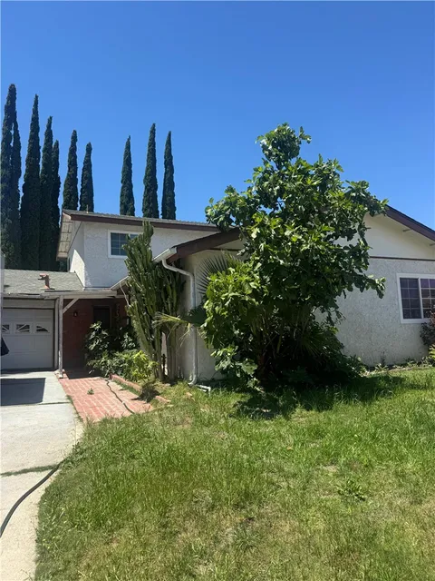 MLS: SR26100742