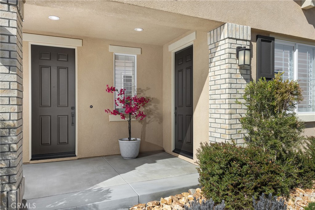 13885 Mesa View Drive