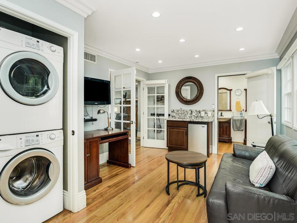 La Jolla - Residential Lease