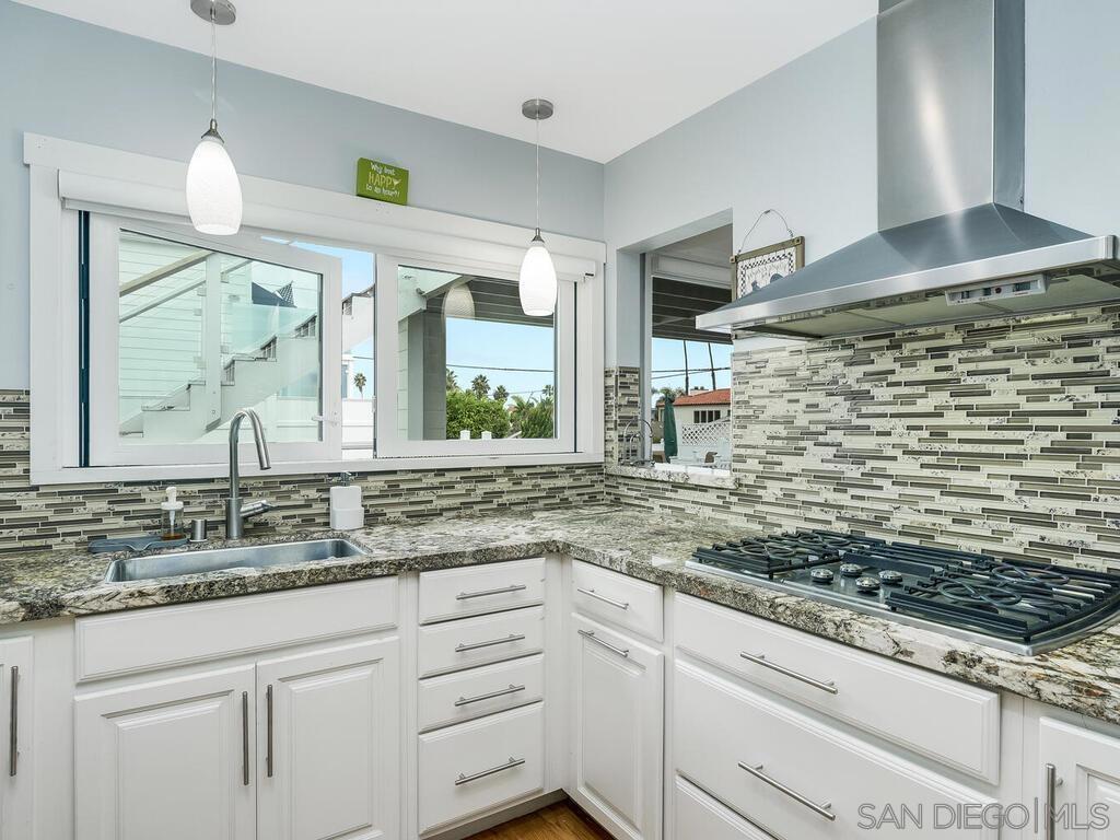 La Jolla - Residential Lease