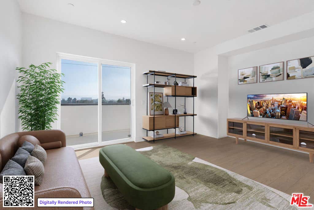 Photo of 11222 W Lyon Lane #10, North Hollywood, CA 91606 (MLS # 26837601)