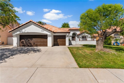 Photo of 40043 Tilbury Drive, Palmdale, CA 93551 (MLS # SR26096216)