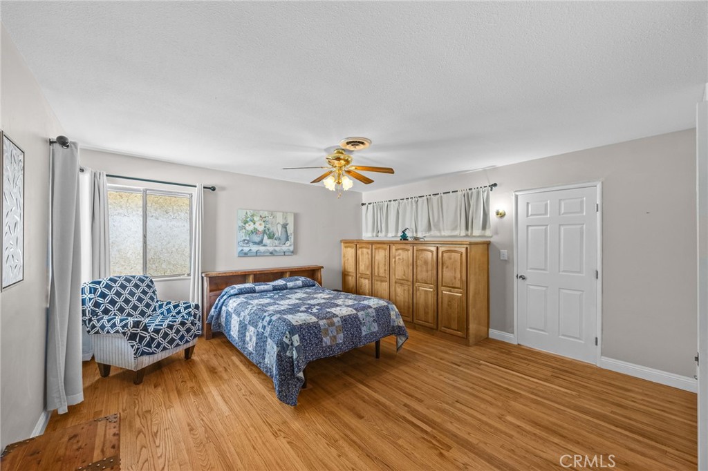 1951 Valley View Avenue