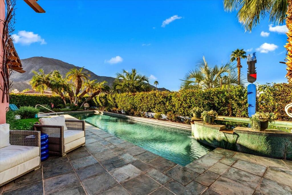 Vista Paseo - Residential