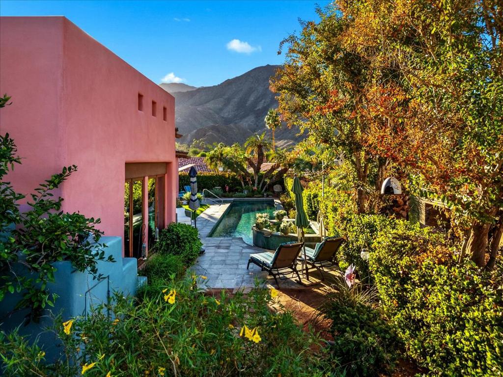 Vista Paseo - Residential