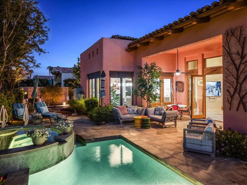 Vista Paseo - Residential