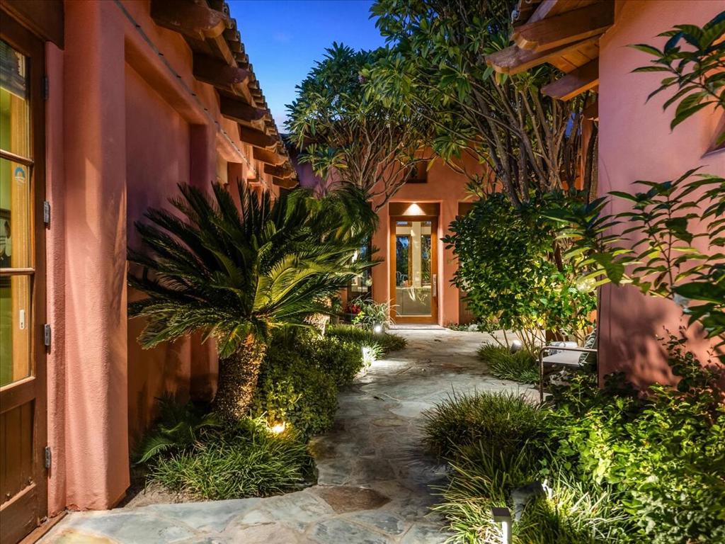 Vista Paseo - Residential