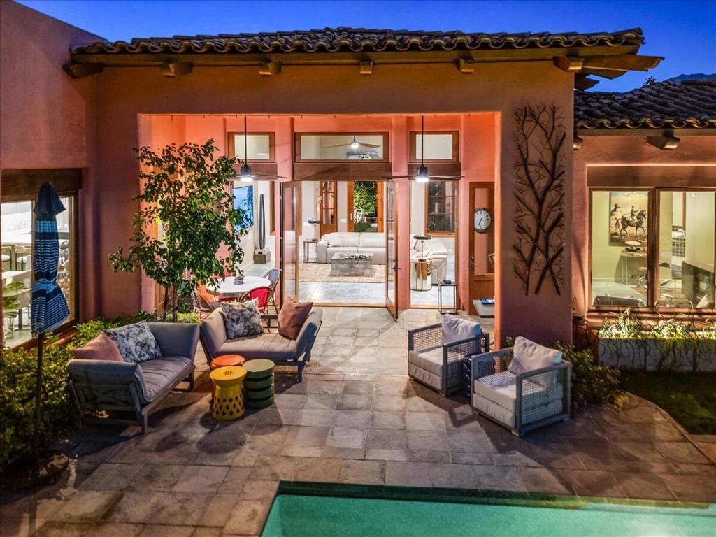 Vista Paseo - Residential