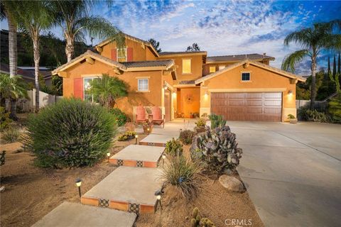30050 Cabo Del Oeste Highland CA 92346