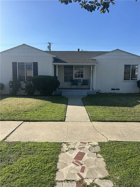 Photo of 3855 Cherry Ave, Long Beach, CA 90807 (MLS # PW25269926)